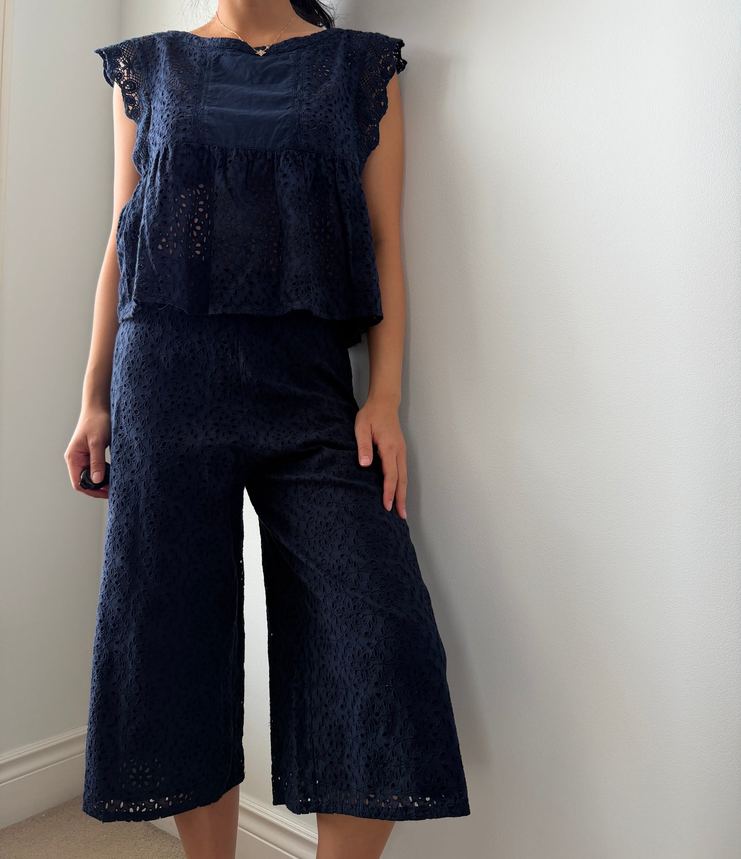 Zara Navy Eyelet Set - Medium