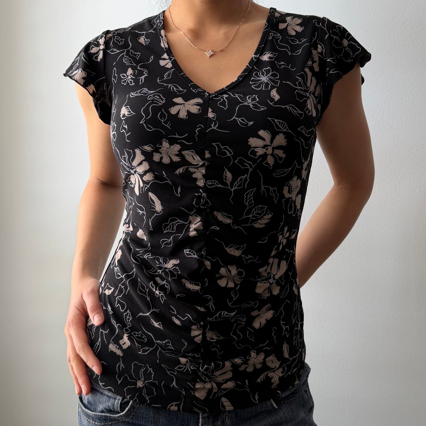 Jacob Black Floral V-Neck Top - Small