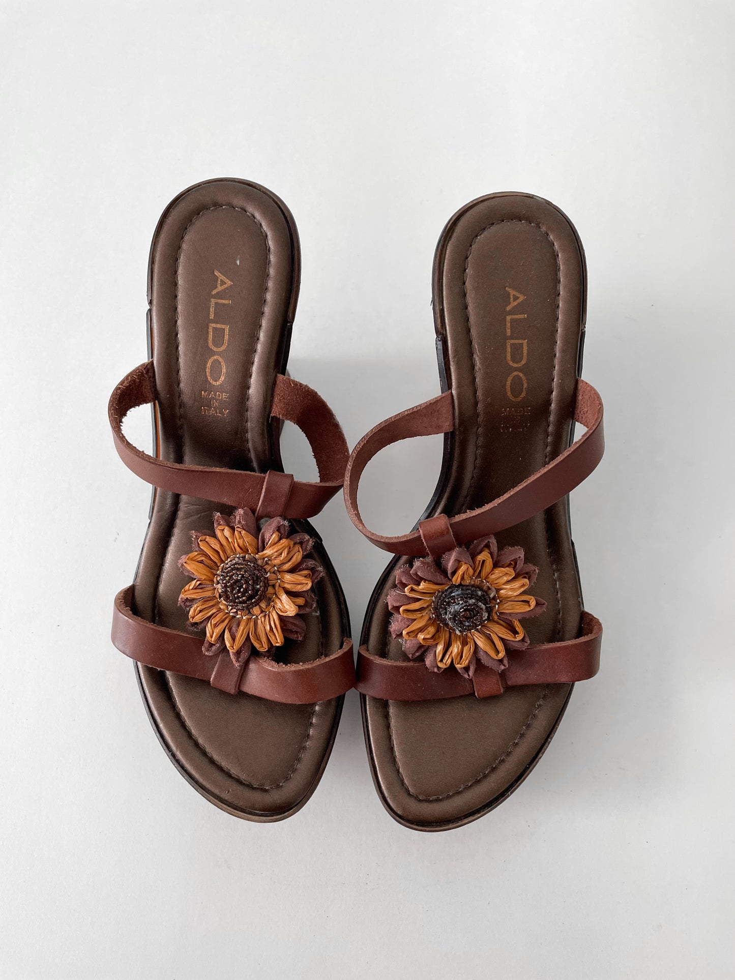 Vintage Aldo Brown Sunflower Platform Wedges - EU 38