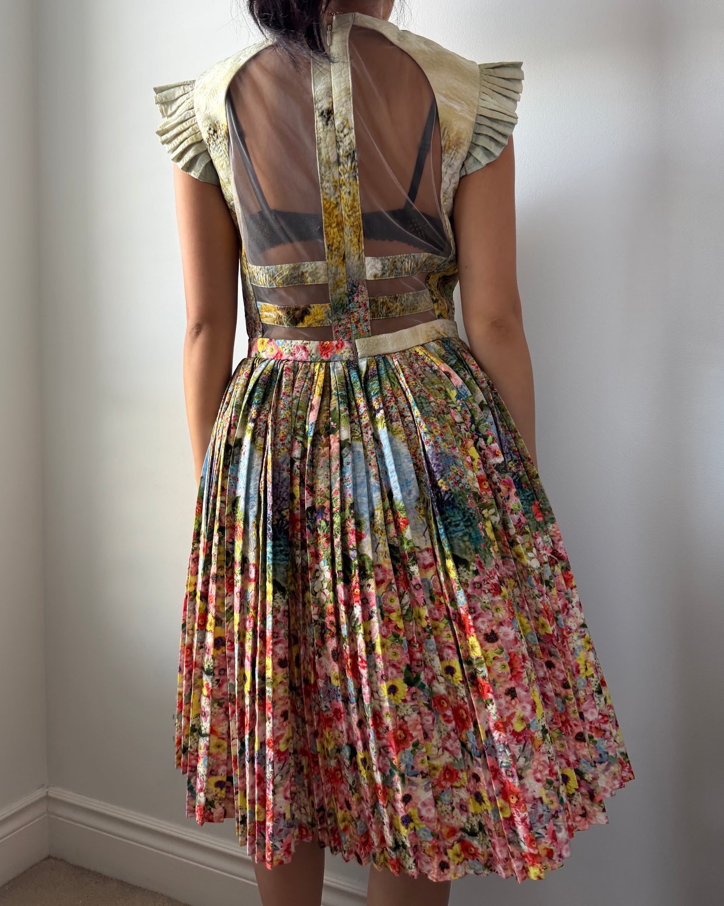 Couturissimo By Michael Cinco Green Floral Pleated Dress - Medium