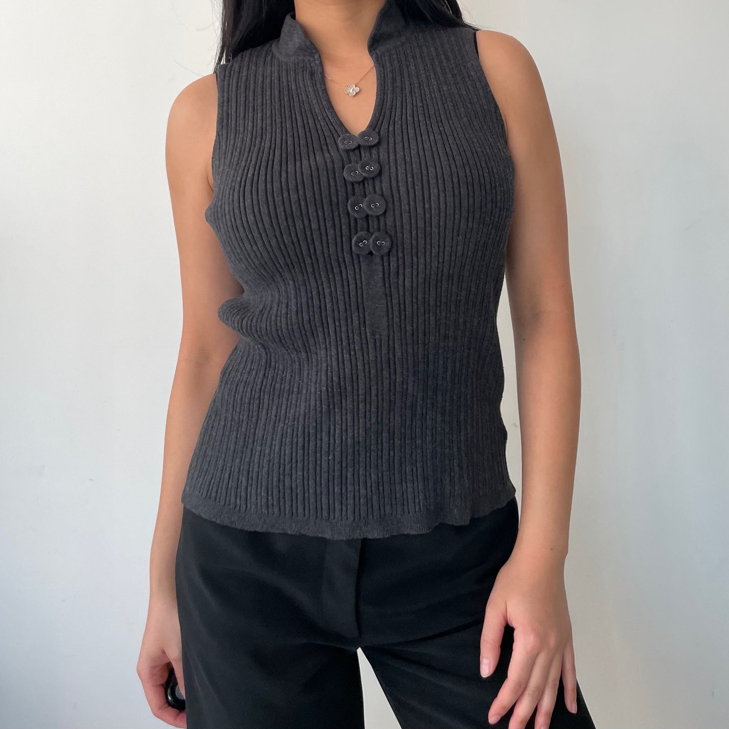 San Francisco Grey Sleeveless Ribbed Knit - Medium