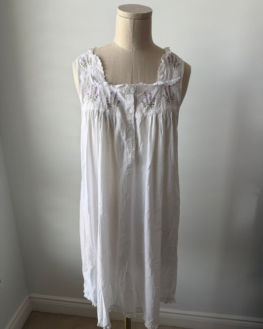 Nice’ n Comfy White Cotton Embroidered Nightgown - Small