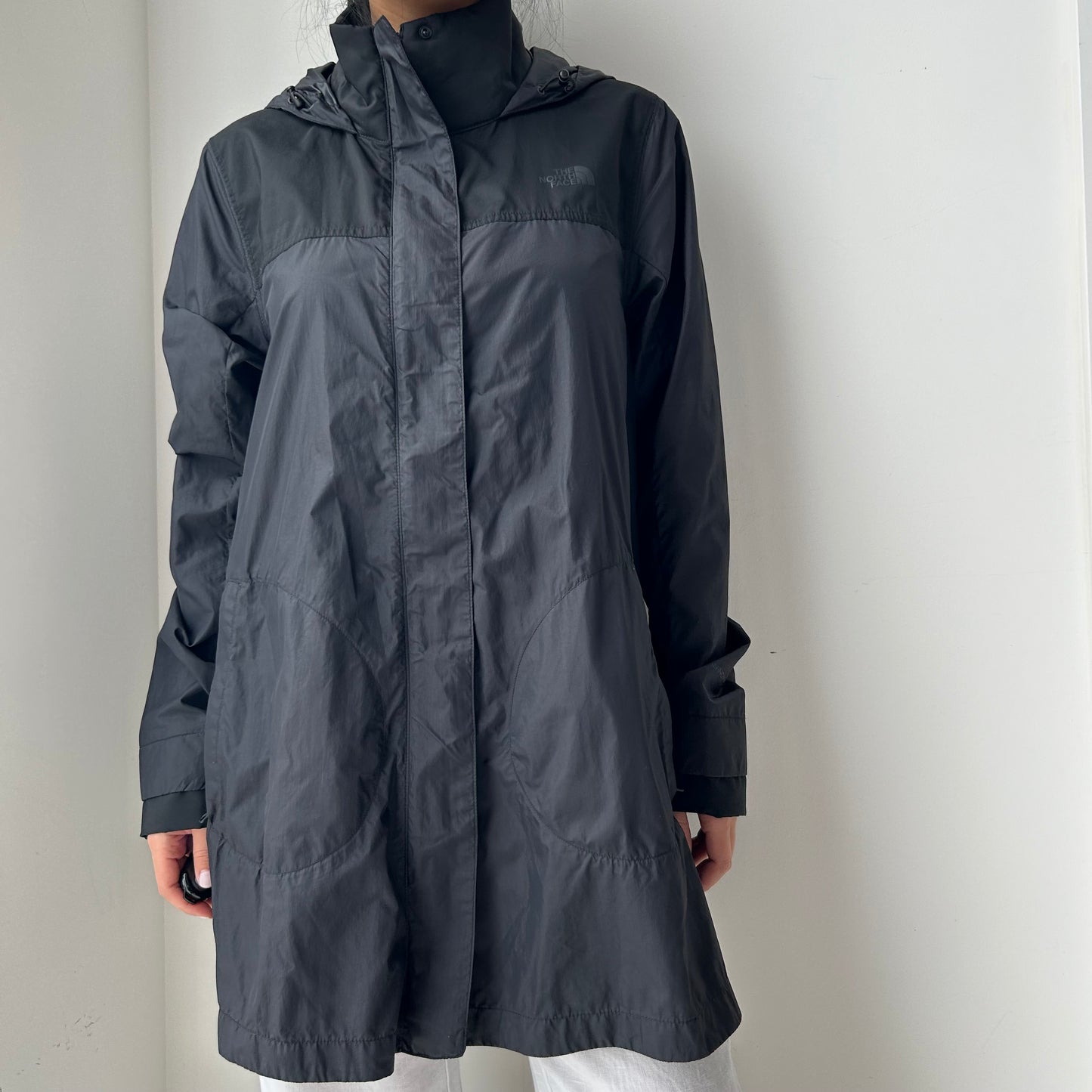 The North Face Black Hooded Lightweight Jacket - Medium