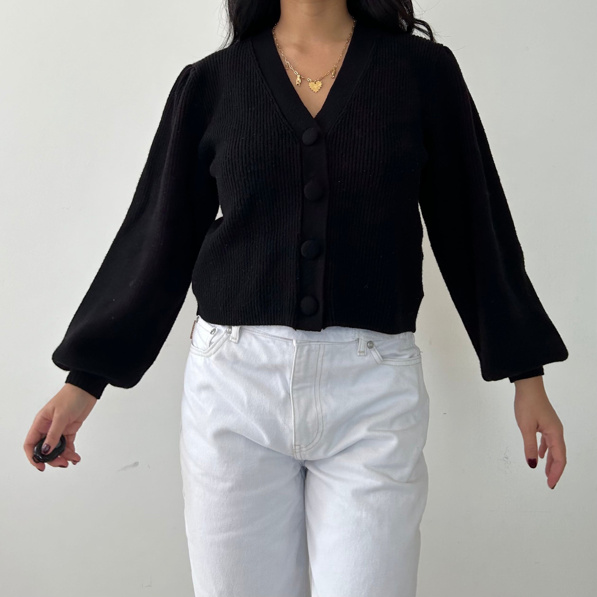 Zara Black V-Neck Puff Sleeve Cardigan Medium – Zoehify