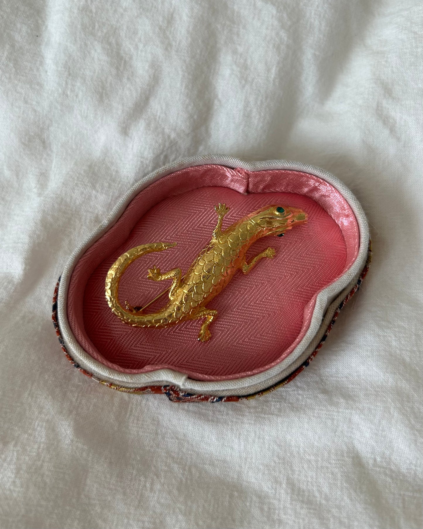1980s Gold-Tone Lizard Brooch