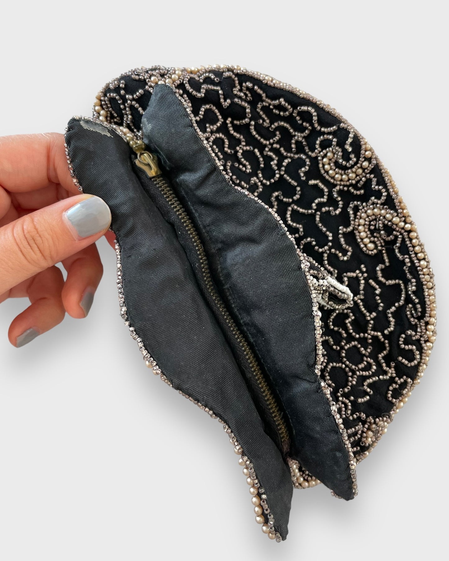 1920s Black Beaded Pouch