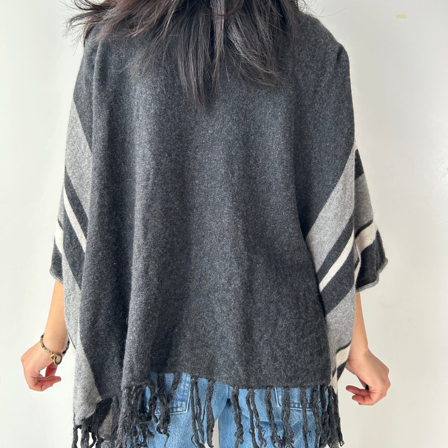 Velvet by Graham and Spencer Grey Cashmere Fringe Cardigan - X-Small/Small