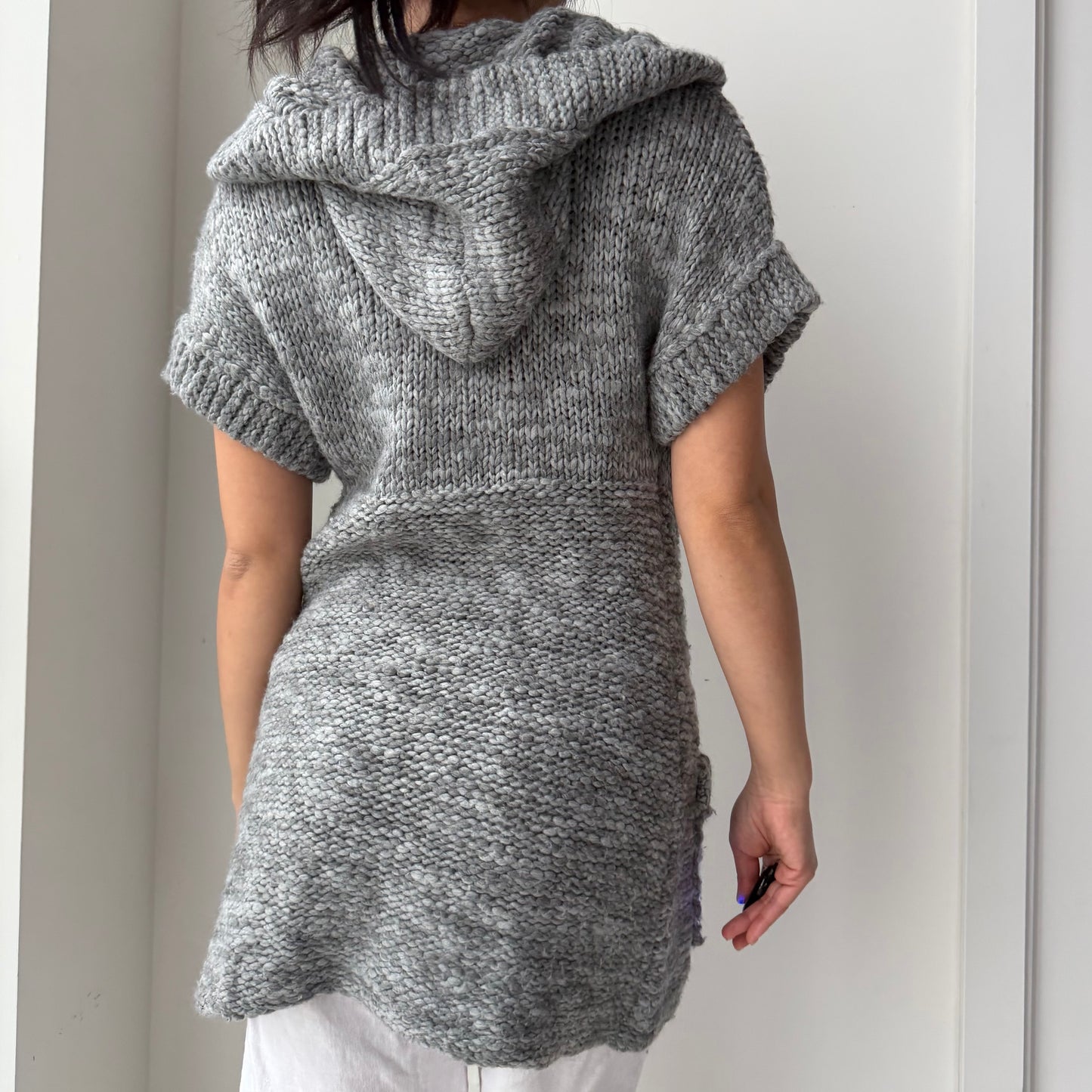 2000s Abercrombie and Fitch Grey Hooded Cable Knit Wool Cardigan - Medium