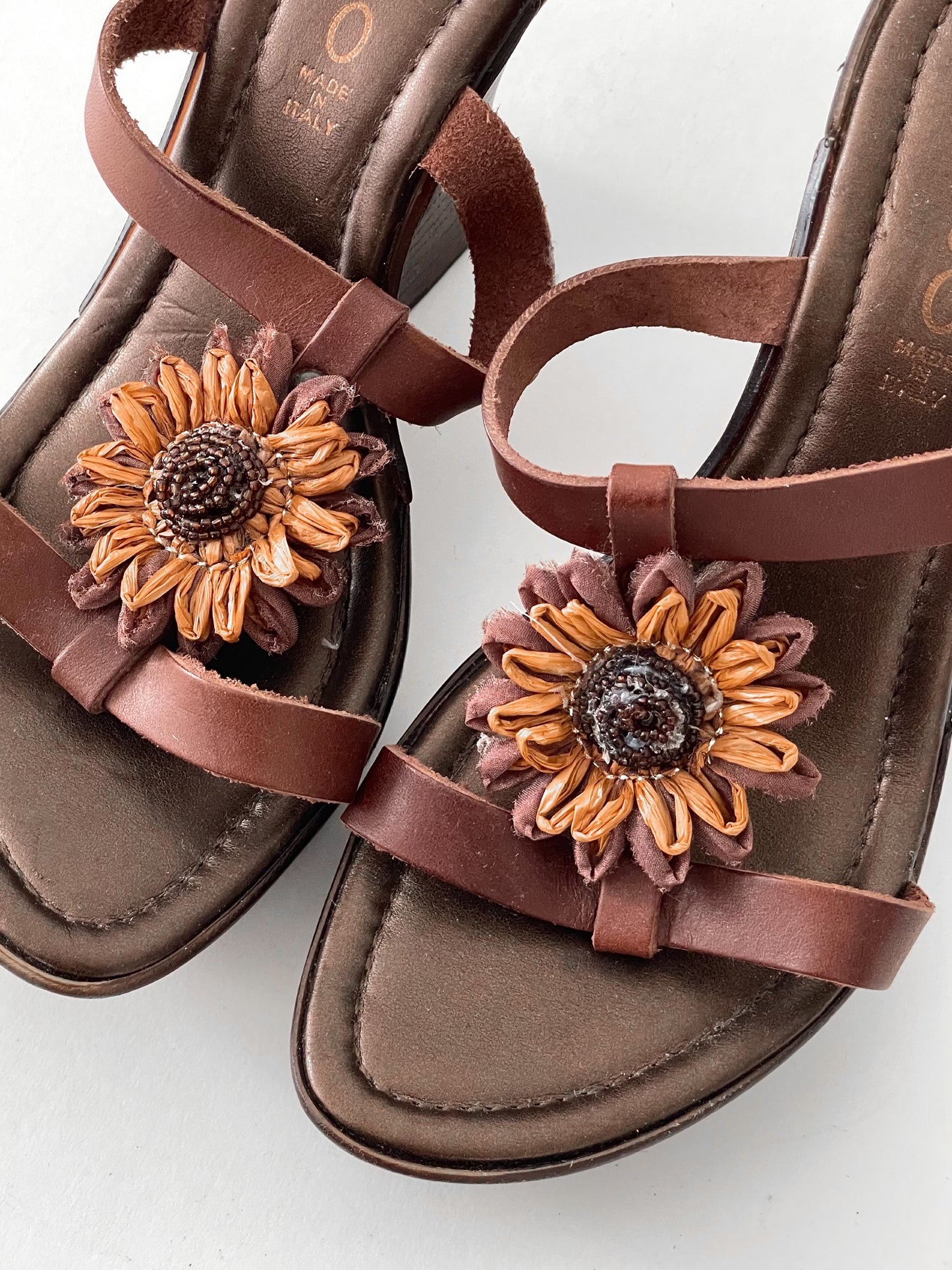 Vintage Aldo Brown Sunflower Platform Wedges - EU 38