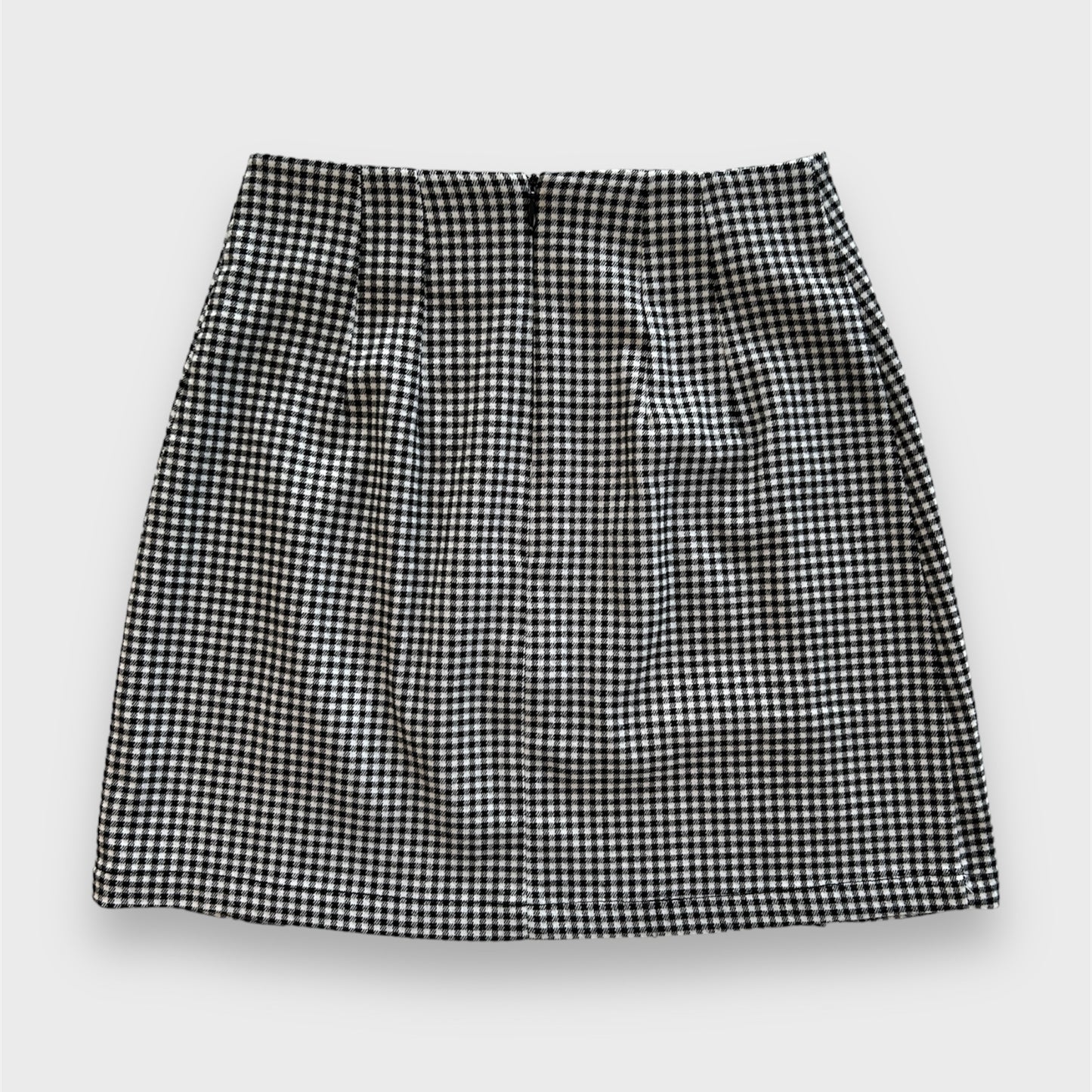 Brandy Melville Black and White Gingham Mini Slit Skirt - W24