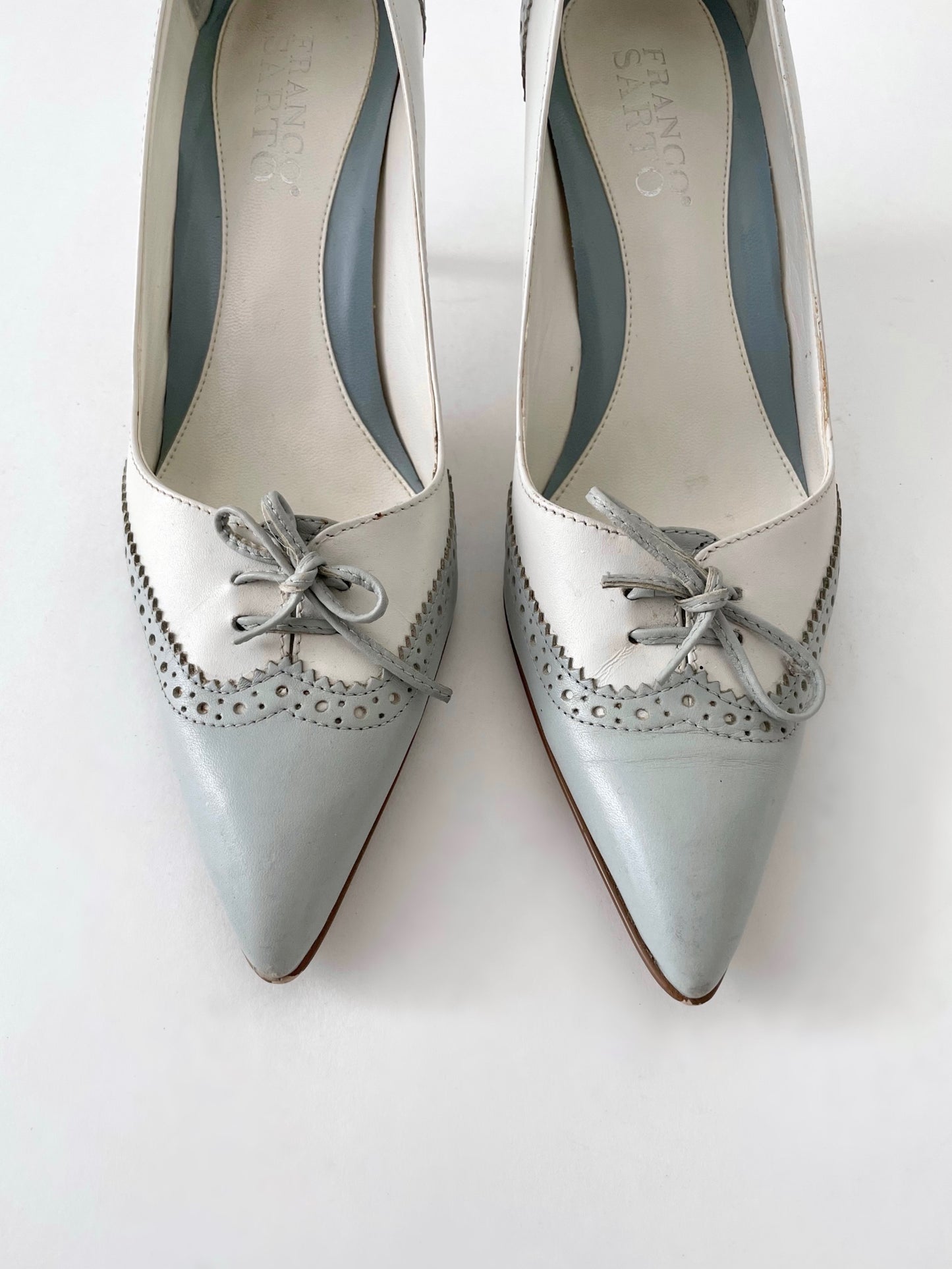 Vintage Franco Sarto Baby Blue and White Stiletto Heel Pump with Broguing - US 6M