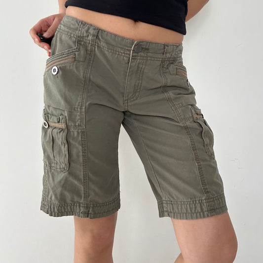 Roxy Khaki Green Cargo Shorts - W32