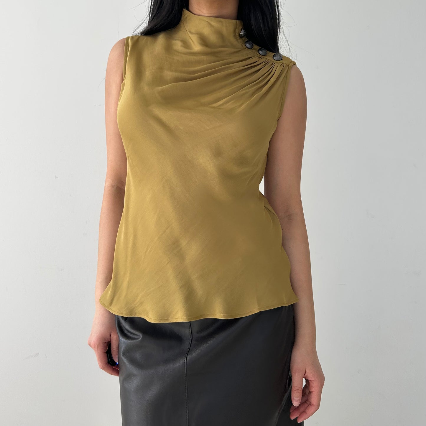 T Tahari Mustard Yellow Mock Neck Sleeveless Blouse - X-Small