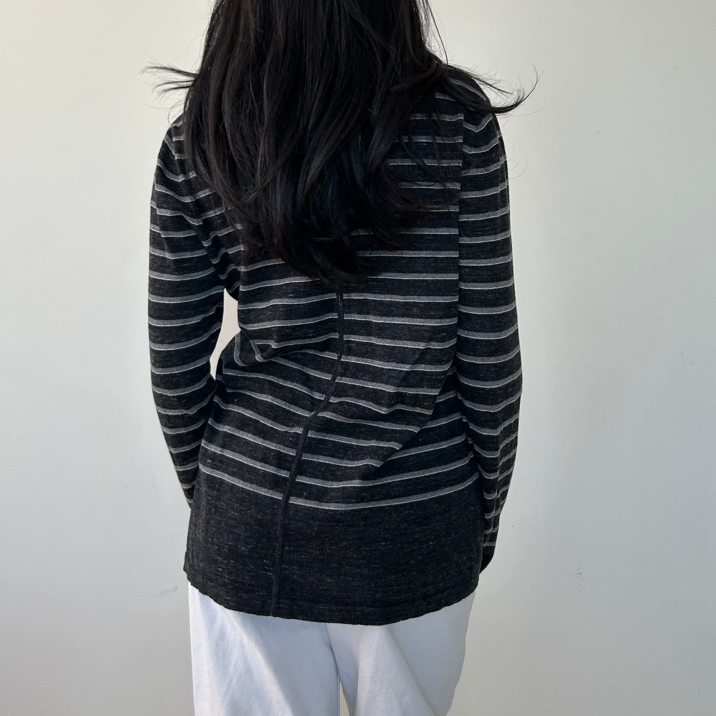 Vince Striped Cashmere Blend Long Sleeve Crewneck Top - Medium