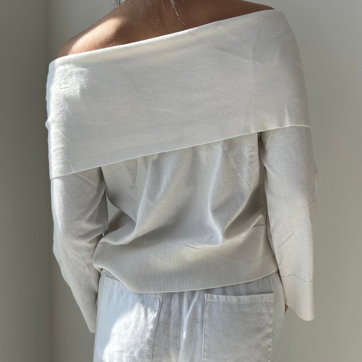 The Curated White Silk and Cashmere Blend Off Shoulder Top - Small