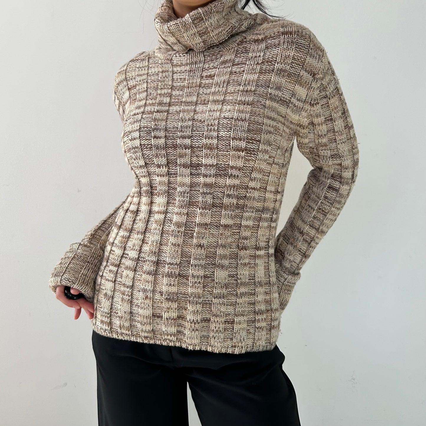 Vintage 1990s Banana Republic Beige Wool Knit Turtleneck Sweater - Medium