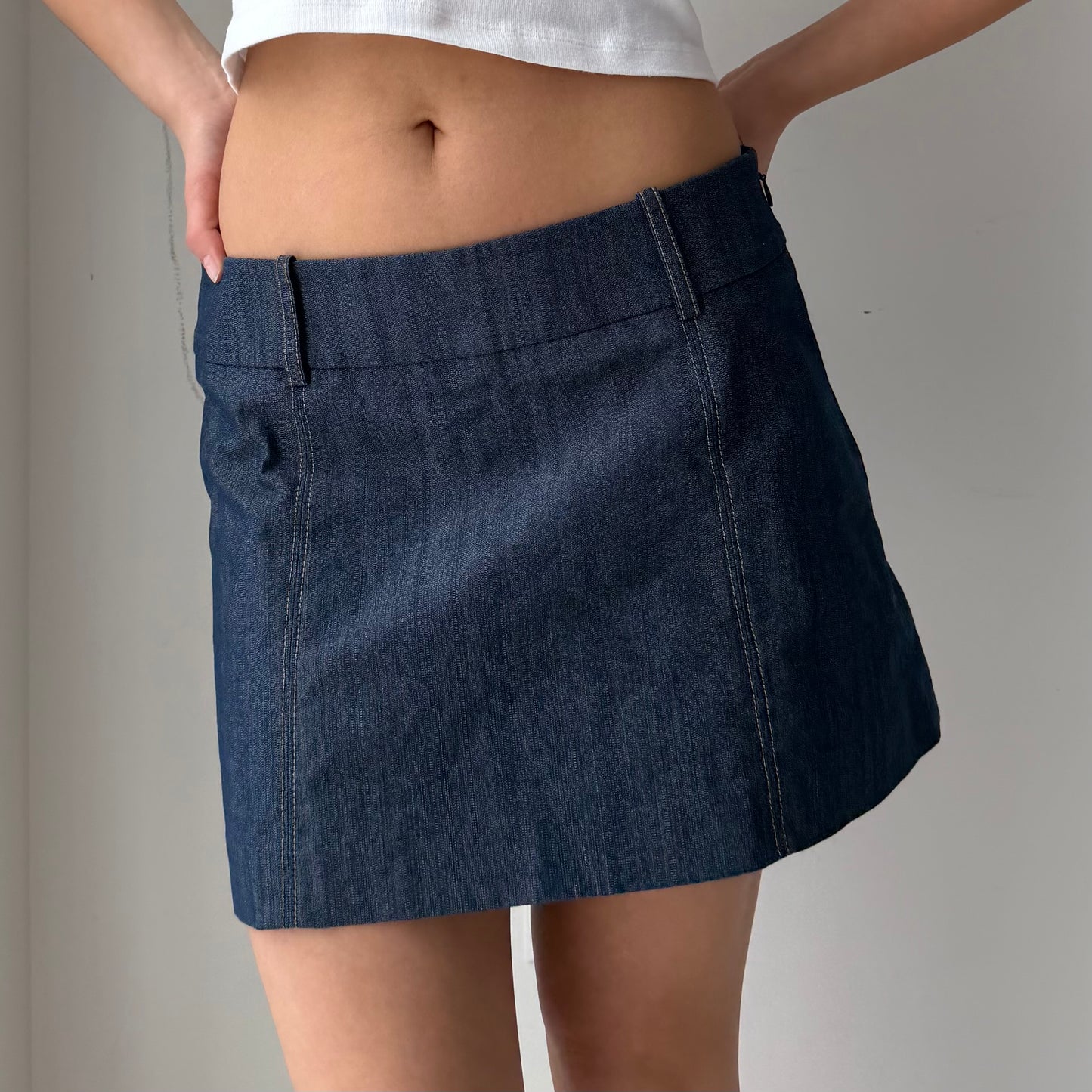 1990s Made in USA Guess Collection Low-Rise Panelled Denim Mini Skirt - Medium