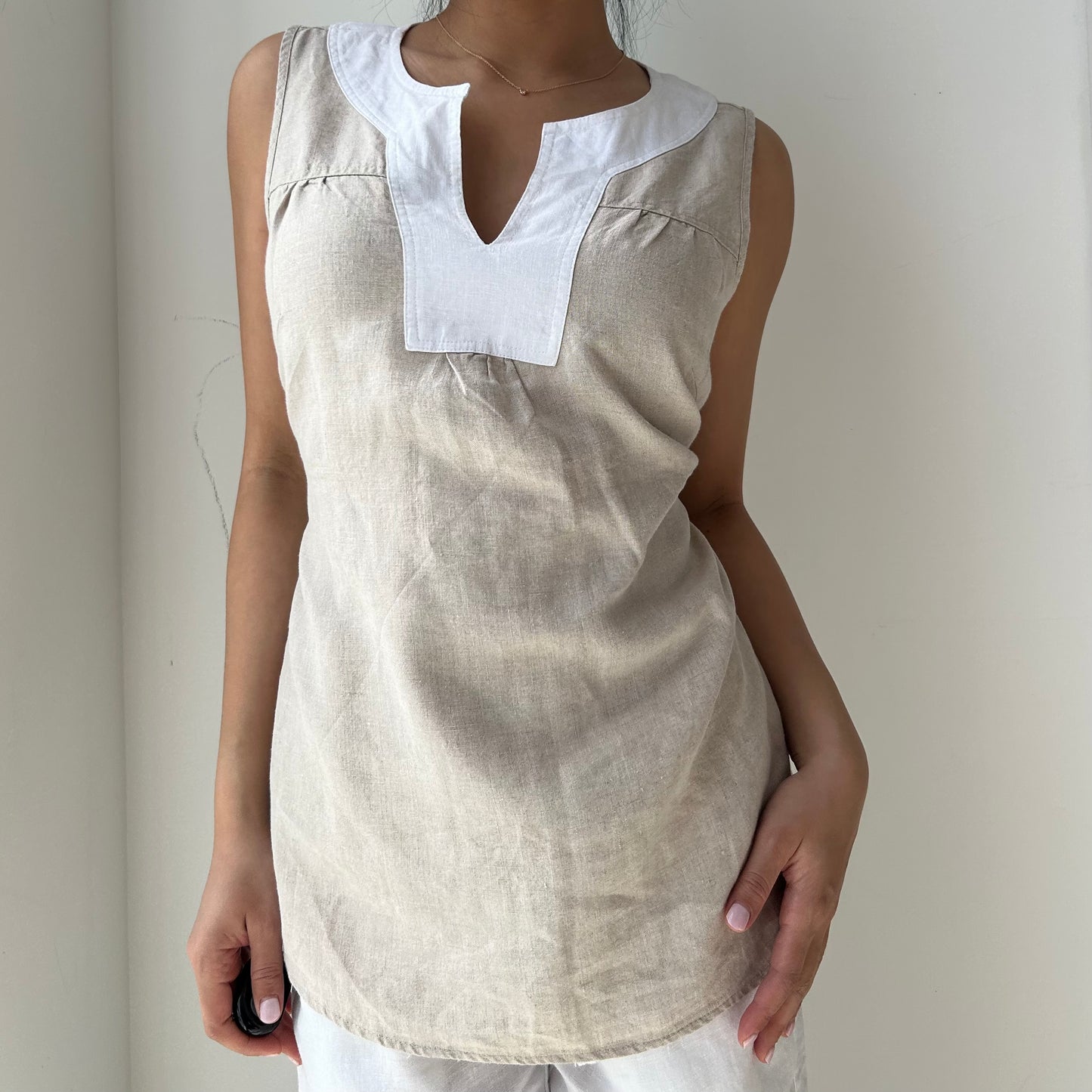 Beige Linen Sleeveless Top - Medium