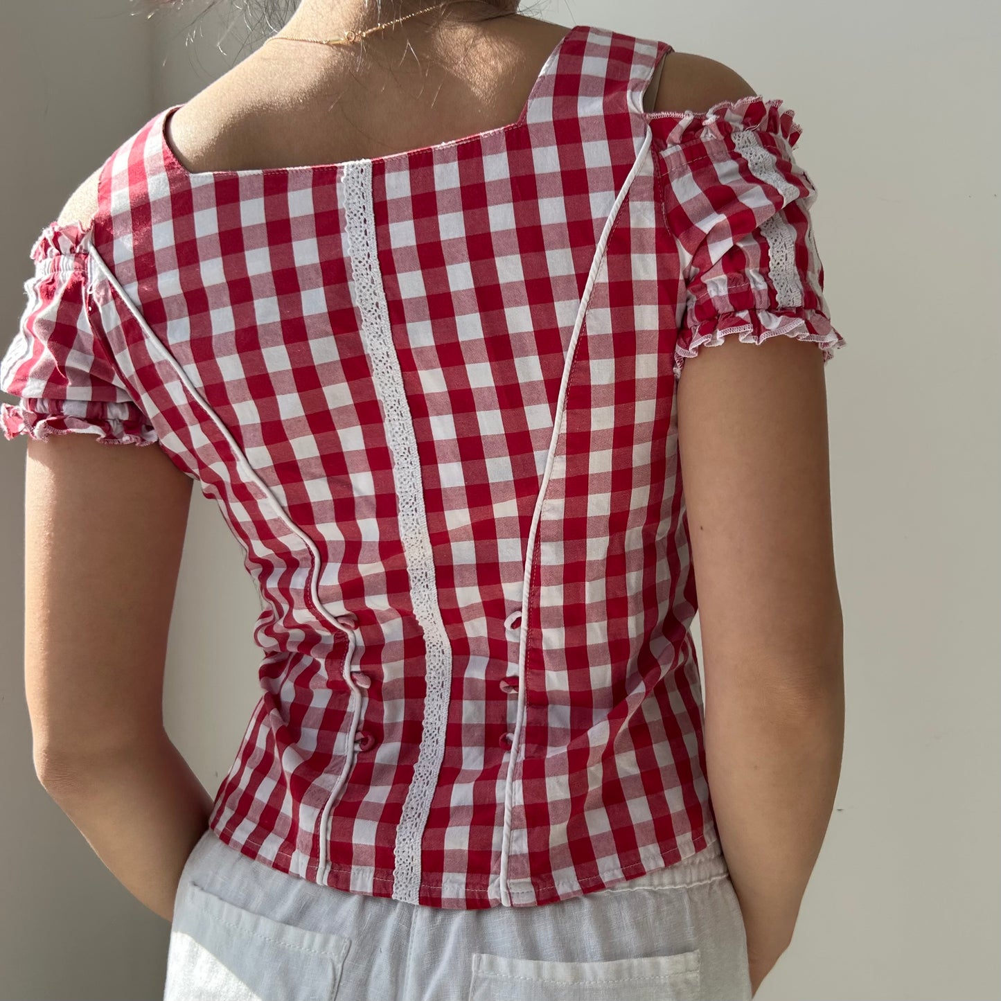 Spieth & Wensky Red Gingham Cold Shoulder Short Sleeve Blouse - X-Small