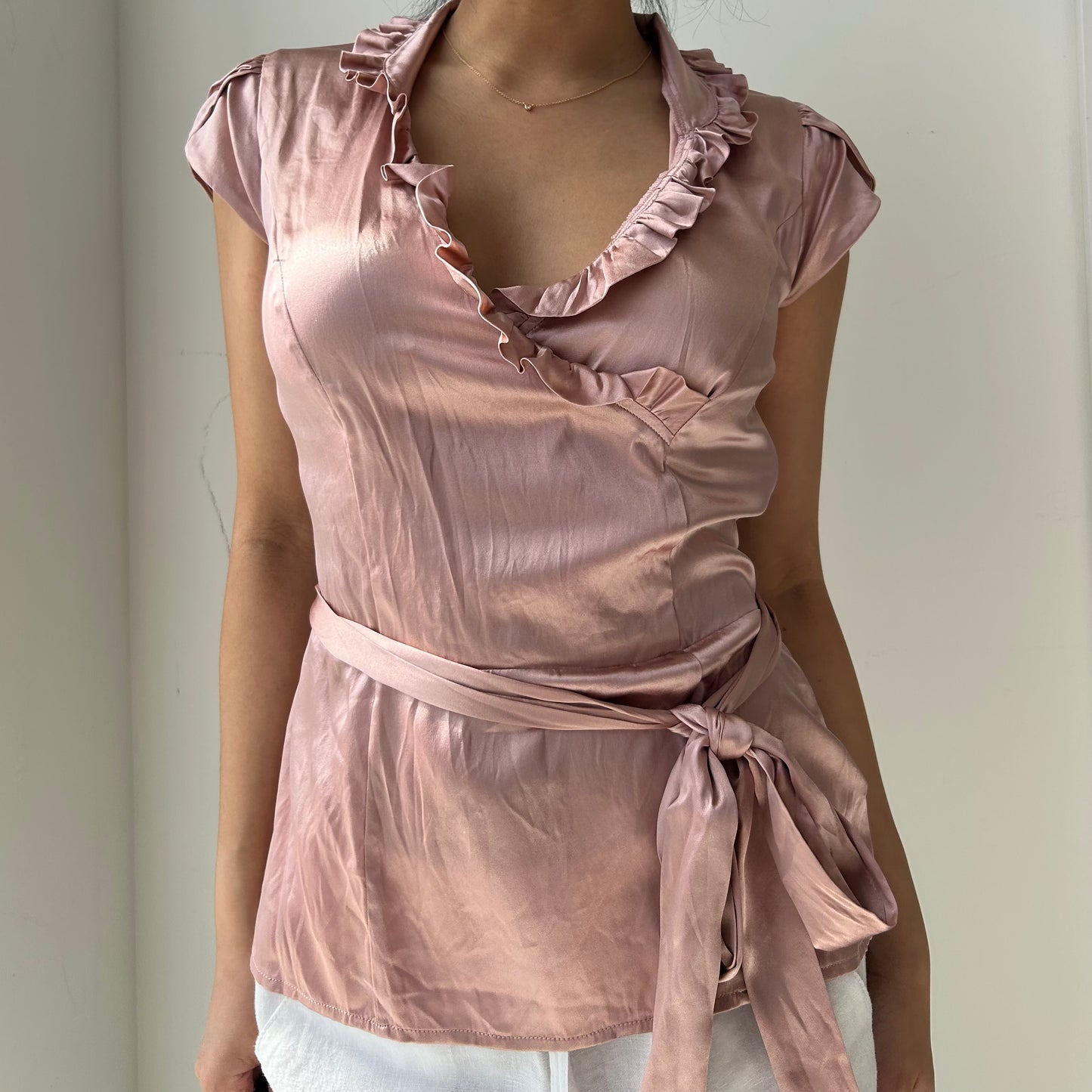 Le Château Pink Ruffle Trim Silk Short Sleeve Wrap Top - X-Small