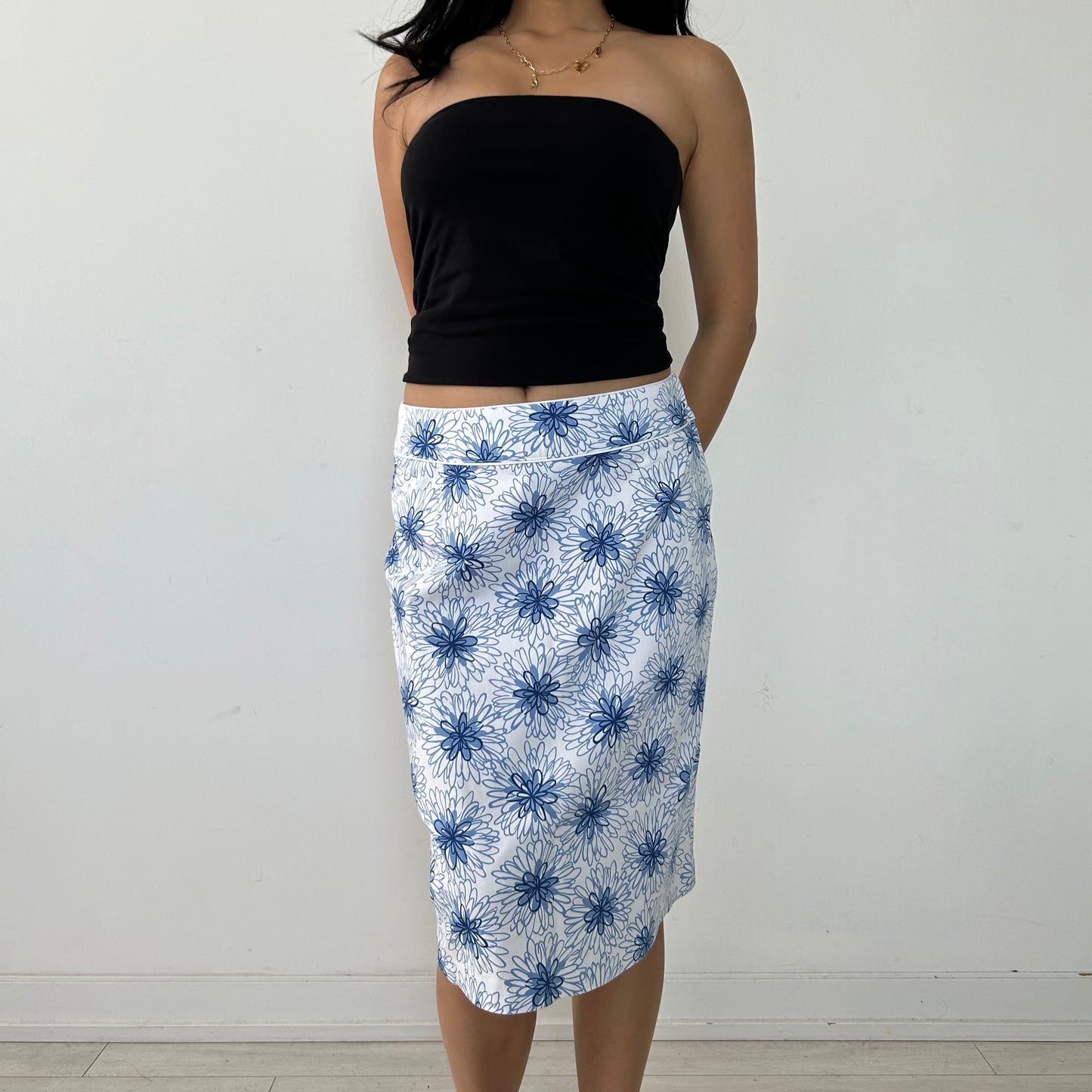 Vintage Cleo Made in Canada White and Blue Floral Skirt - Medium