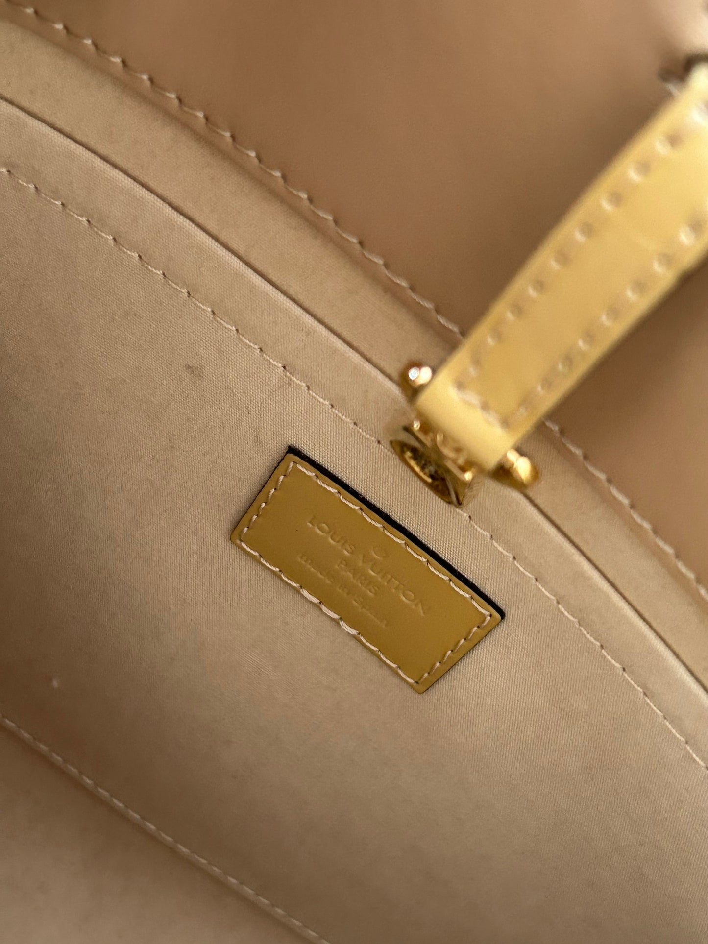 2014 Louis Vuitton Patent Yellow Monogram Vernis Montaigne MM