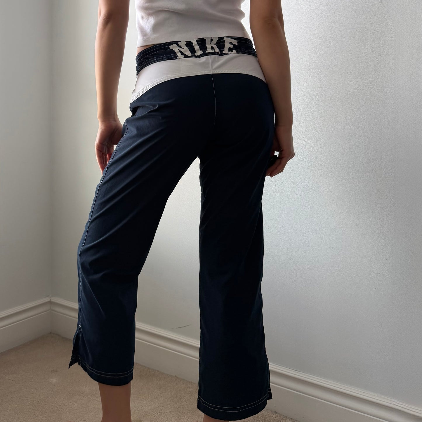 Nike Navy and White Logo Capri Pants - Small