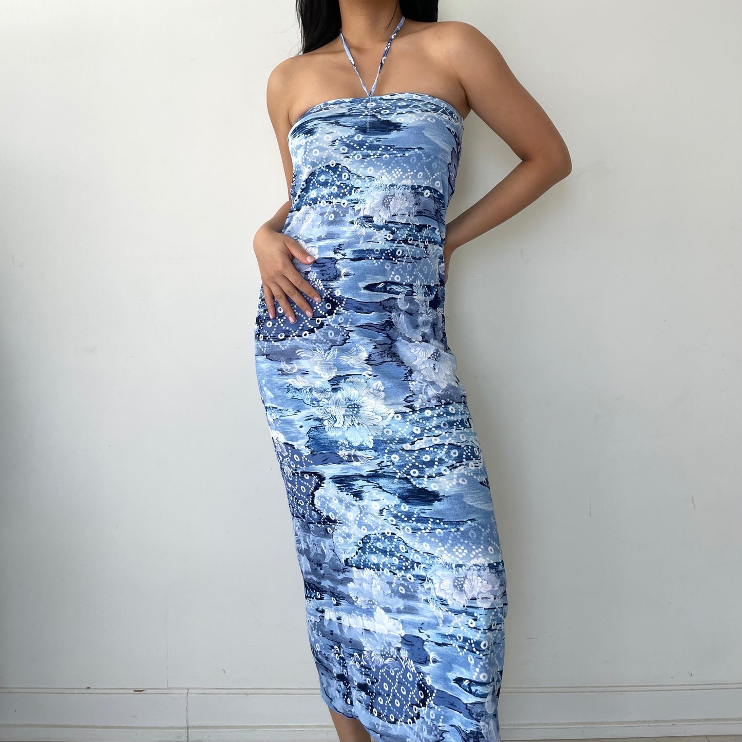 Morgan de Toi Blue and White Tropical Print Halter Neck Maxi Dress - X-Small