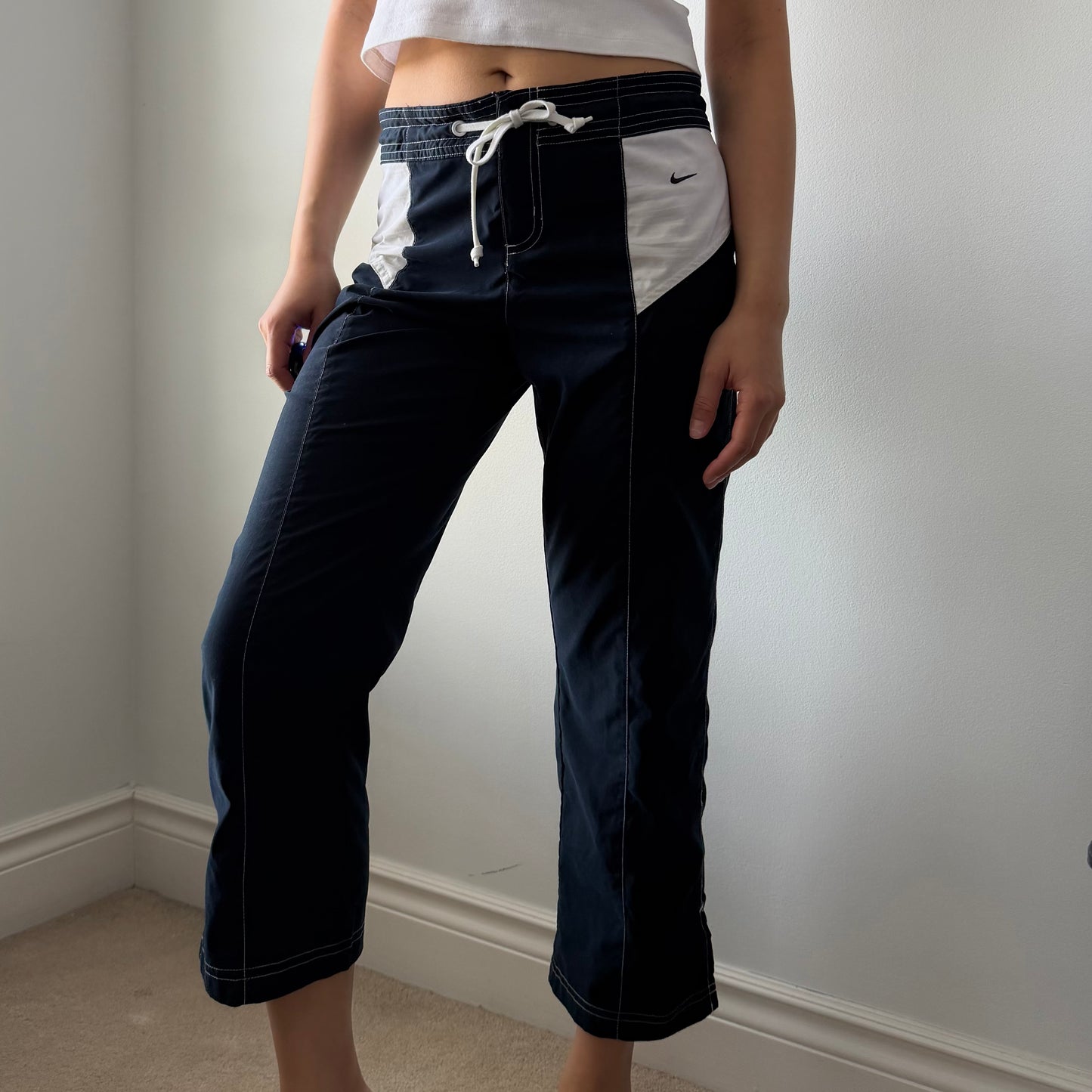 Nike Navy and White Logo Capri Pants - Small