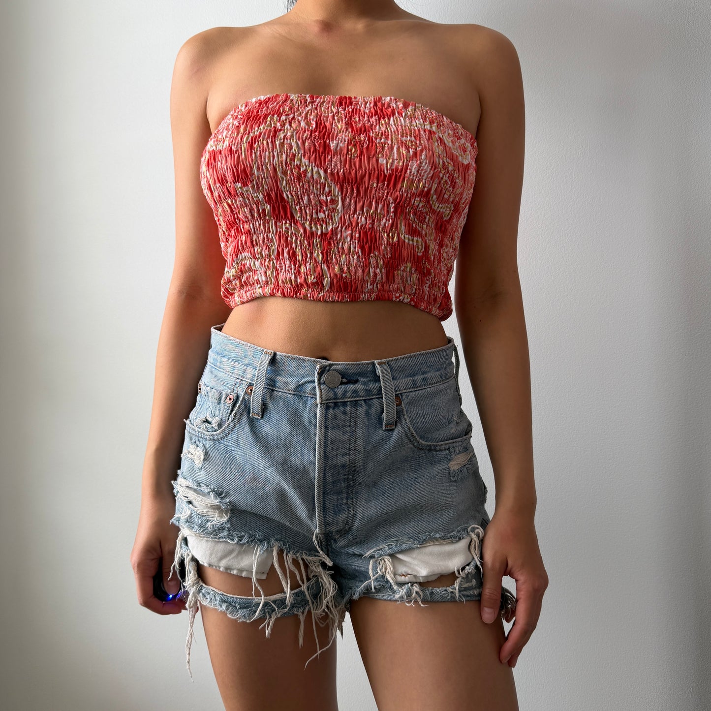 Levi’s Light Wash Distressed Denim Shorts - W24
