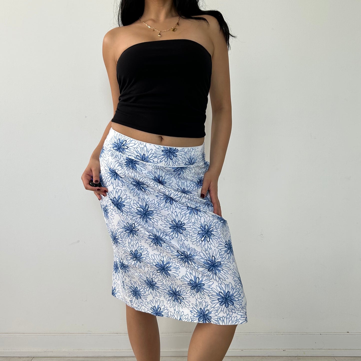 Vintage Cleo Made in Canada White and Blue Floral Skirt - Medium