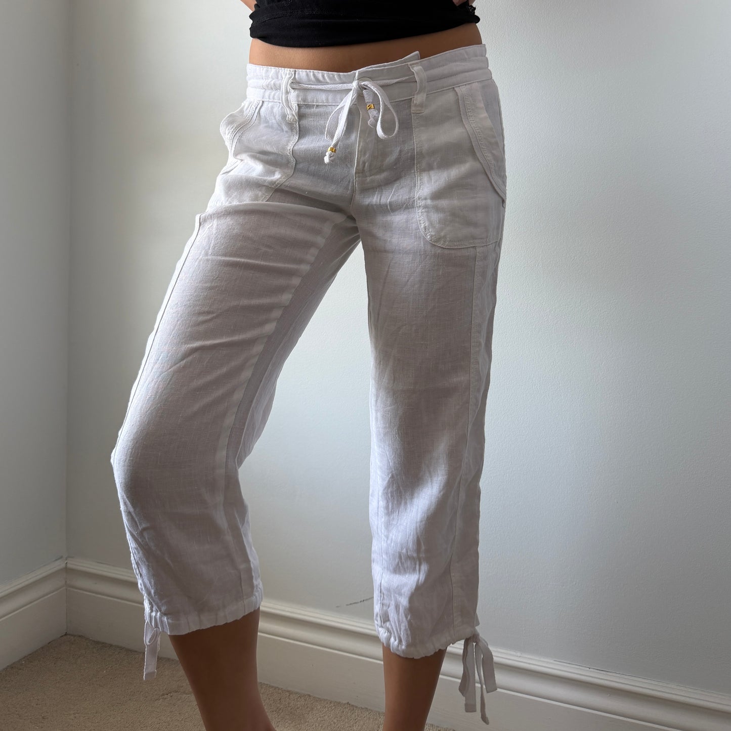 Guess White Linen Capris - W25