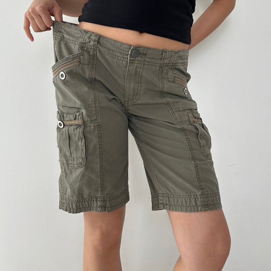 Roxy Khaki Green Cargo Shorts - W32