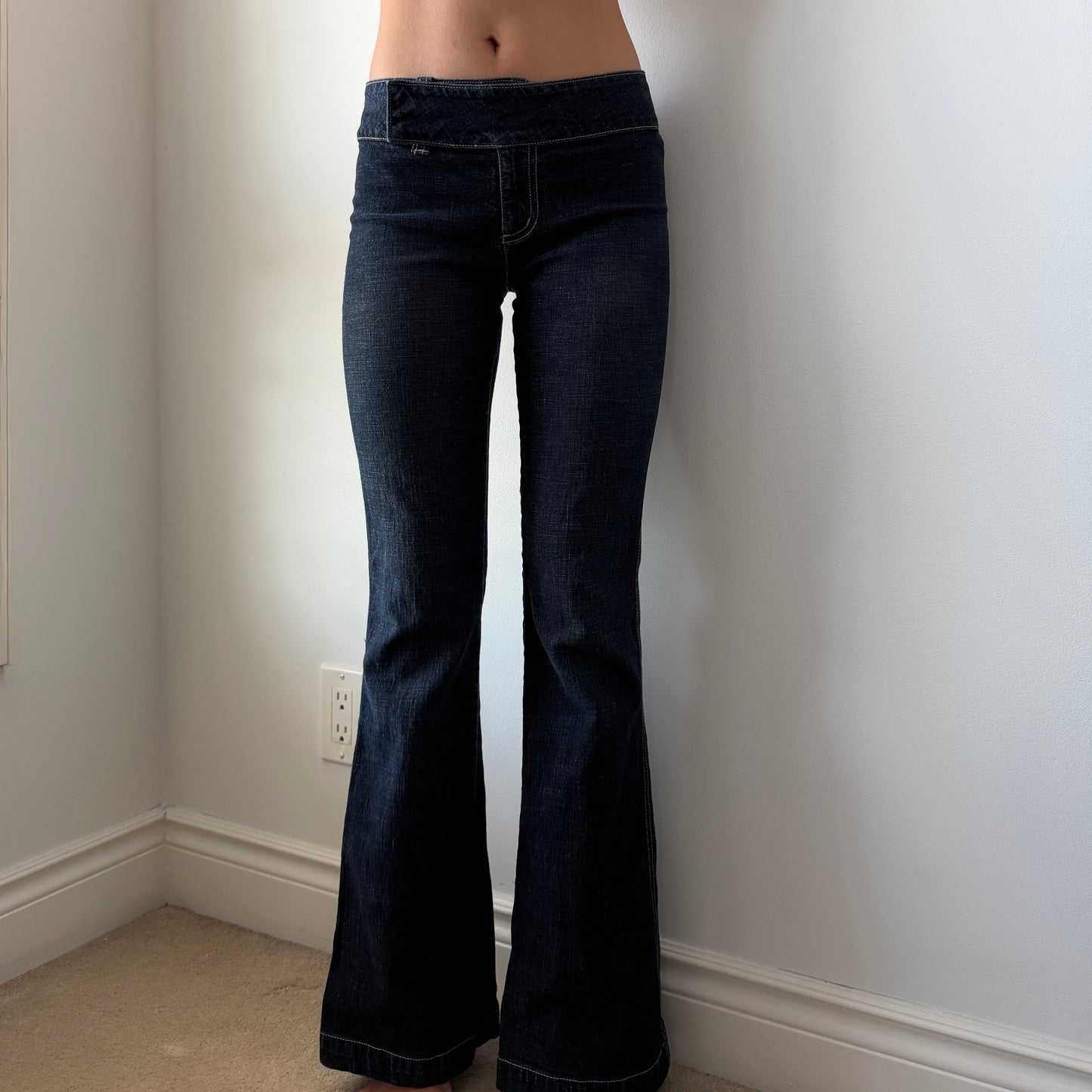 Early 2000s Mavi Dark Wash Flare Jeans - W26