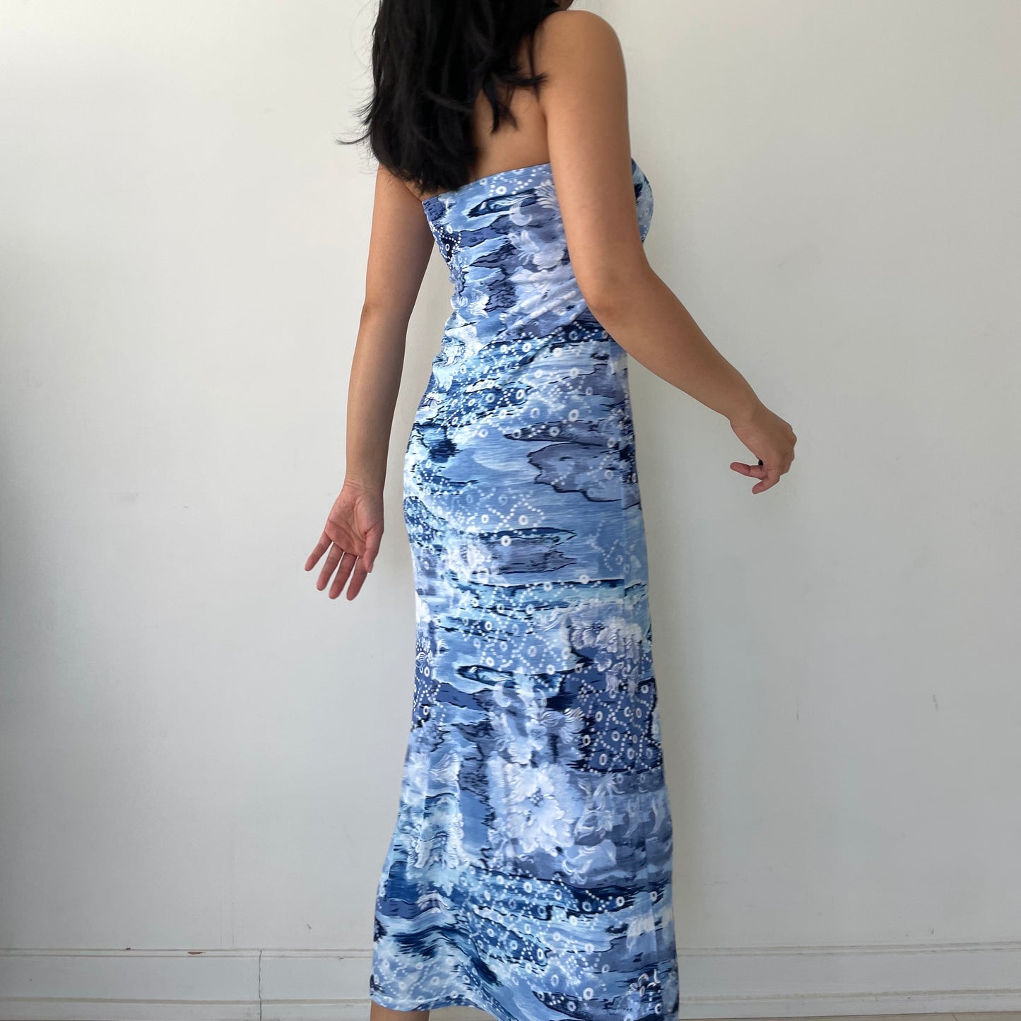 Morgan de Toi Blue and White Tropical Print Halter Neck Maxi Dress - X-Small