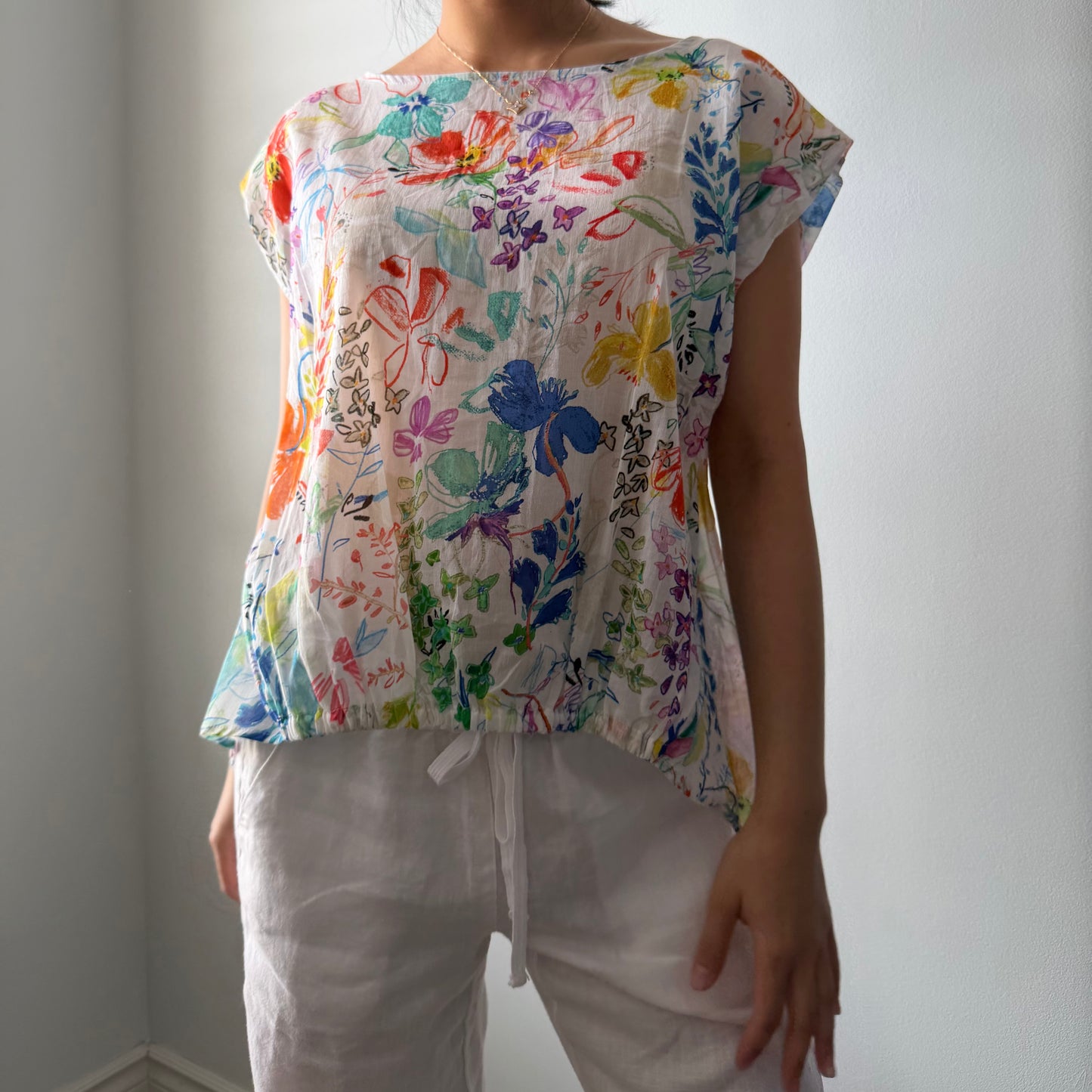 Respighi Femme Made in Japan Floral Print Sleeveless Blouse - Medium