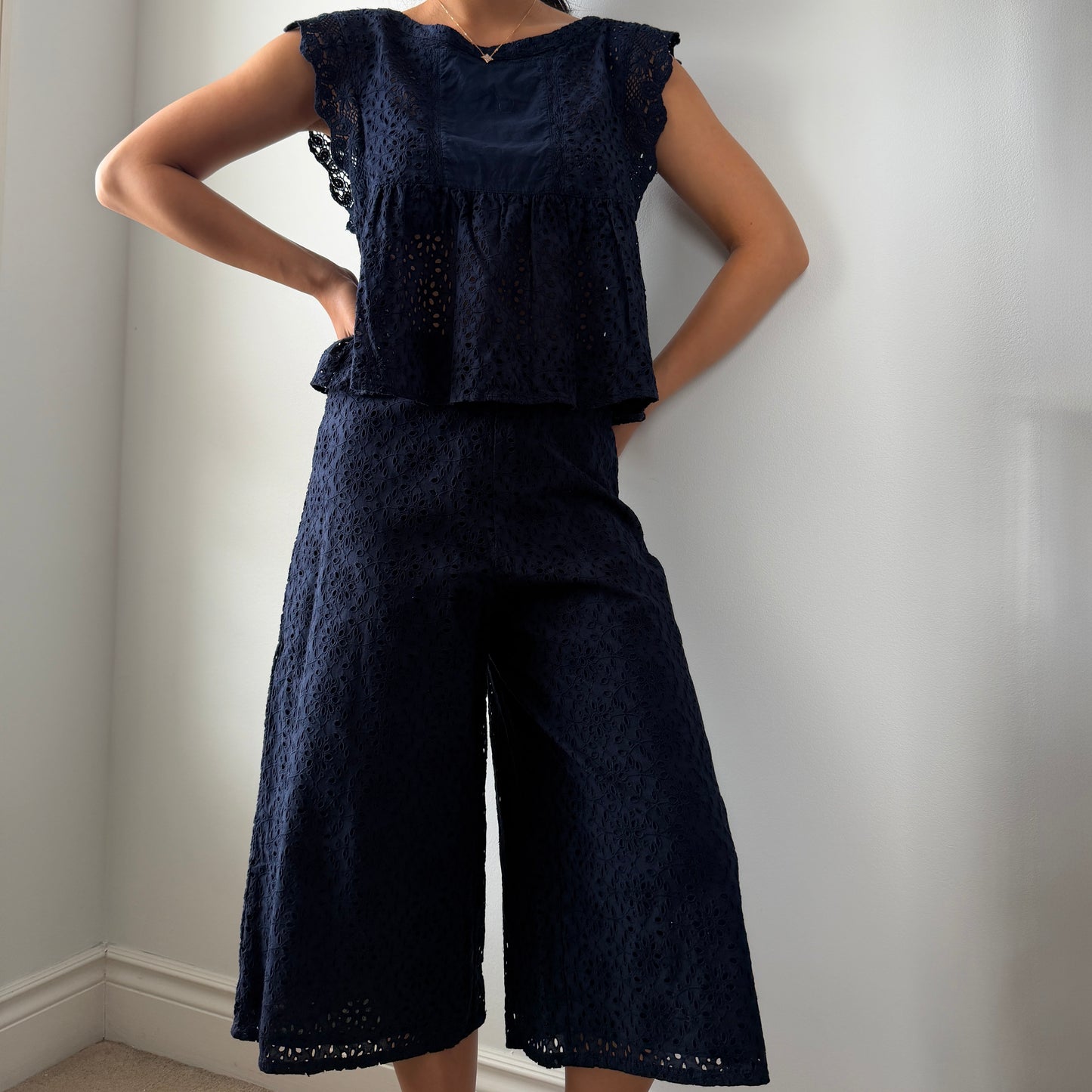 Zara Navy Eyelet Set - Medium