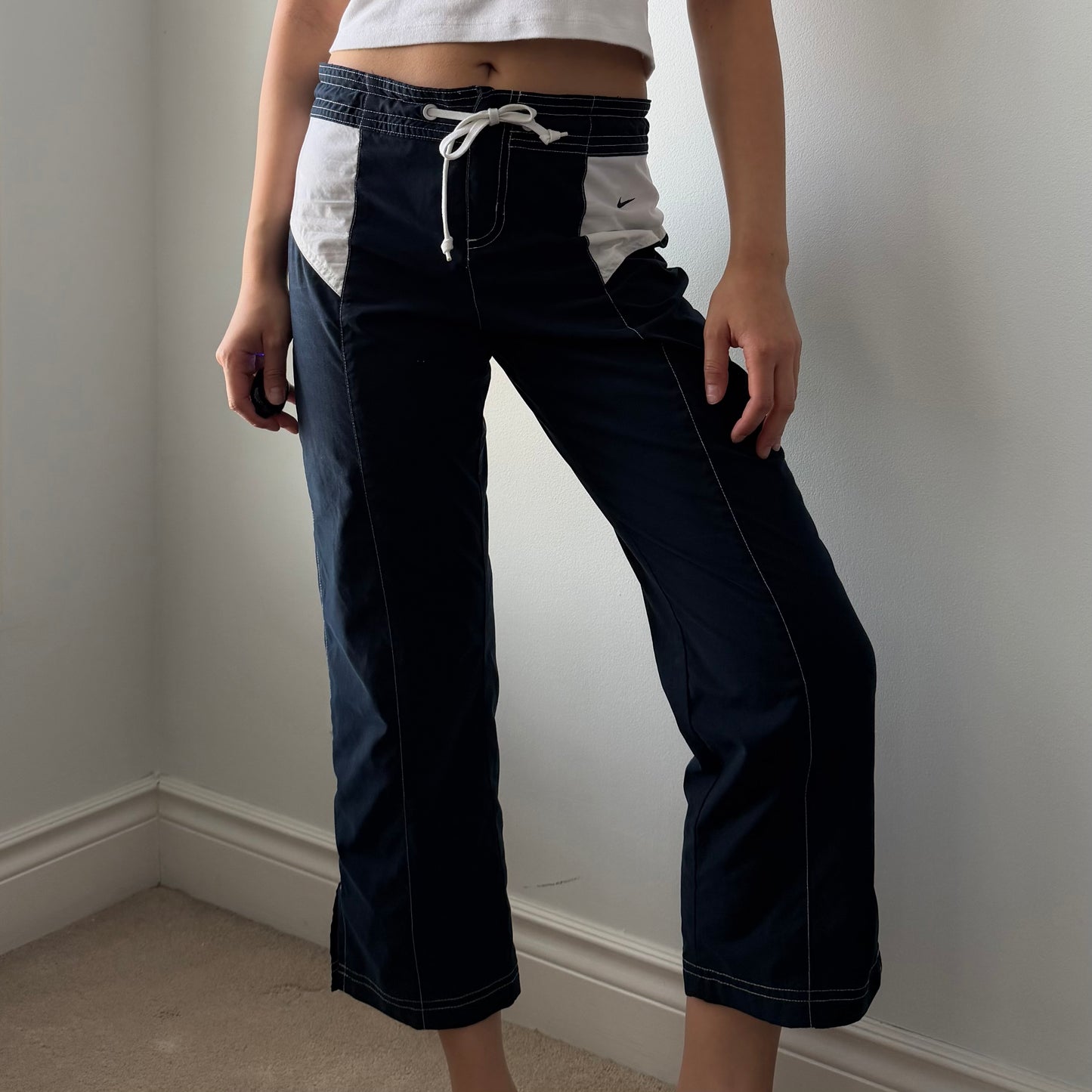 Nike Navy and White Logo Capri Pants - Small