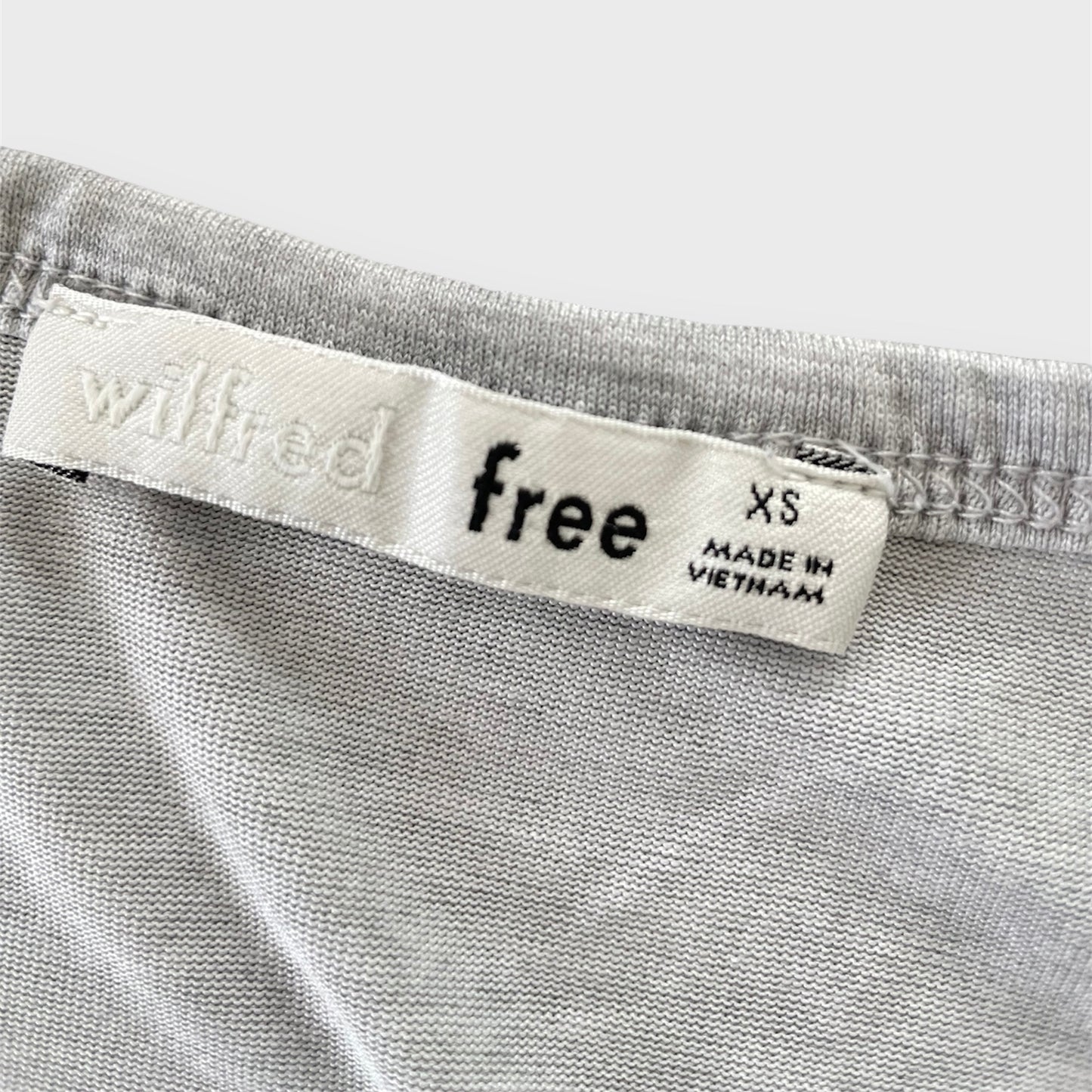 Wilfred Free by Aritzia Grey Scoop Neck Tee - X-Small