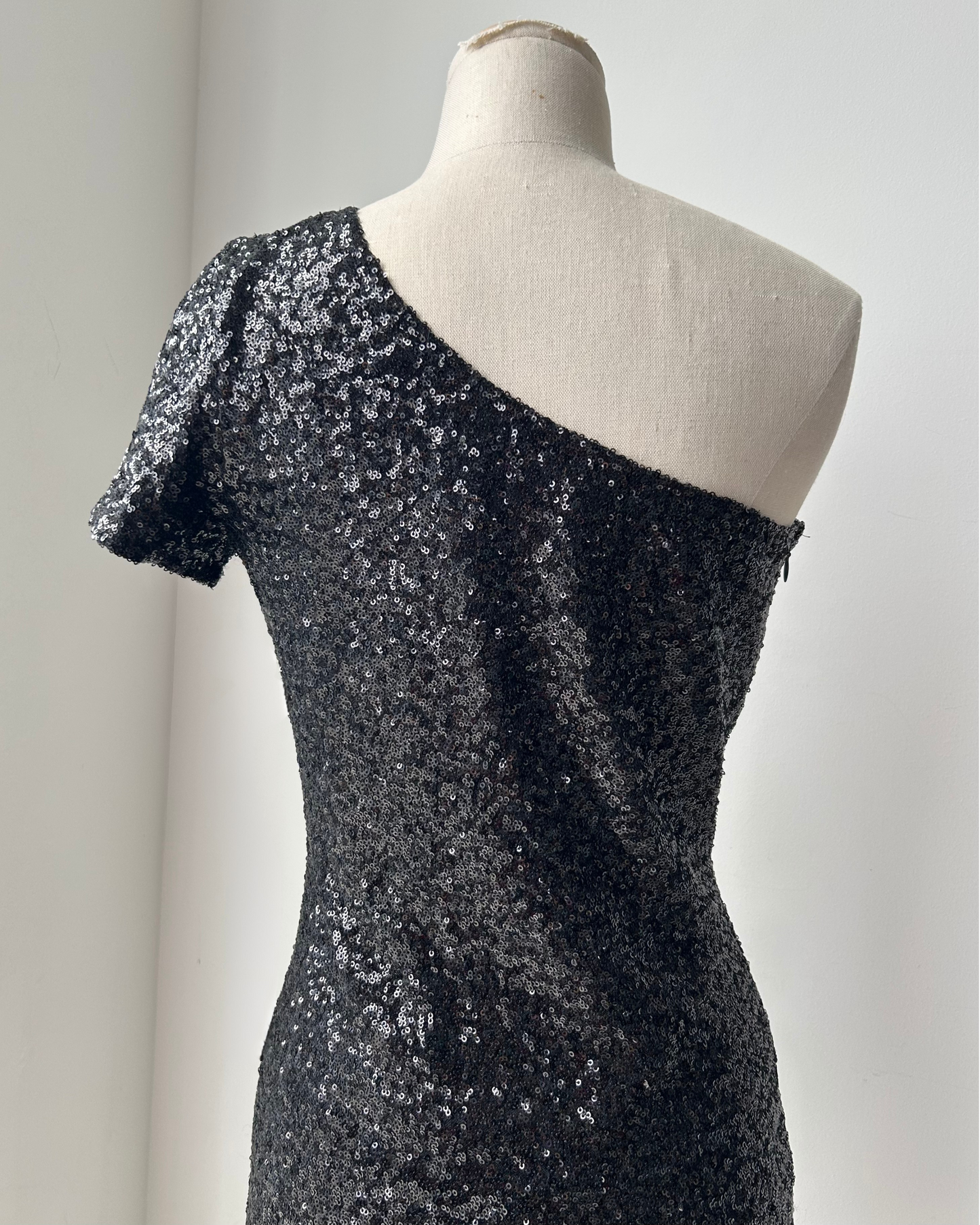 Axara Paris Black One Shoulder Sequin Mini Dress - Medium