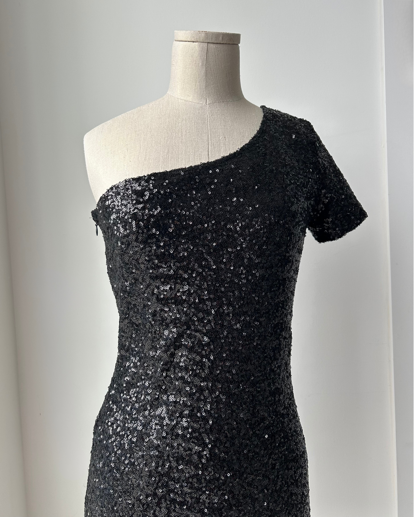 Axara Paris Black One Shoulder Sequin Mini Dress - Medium