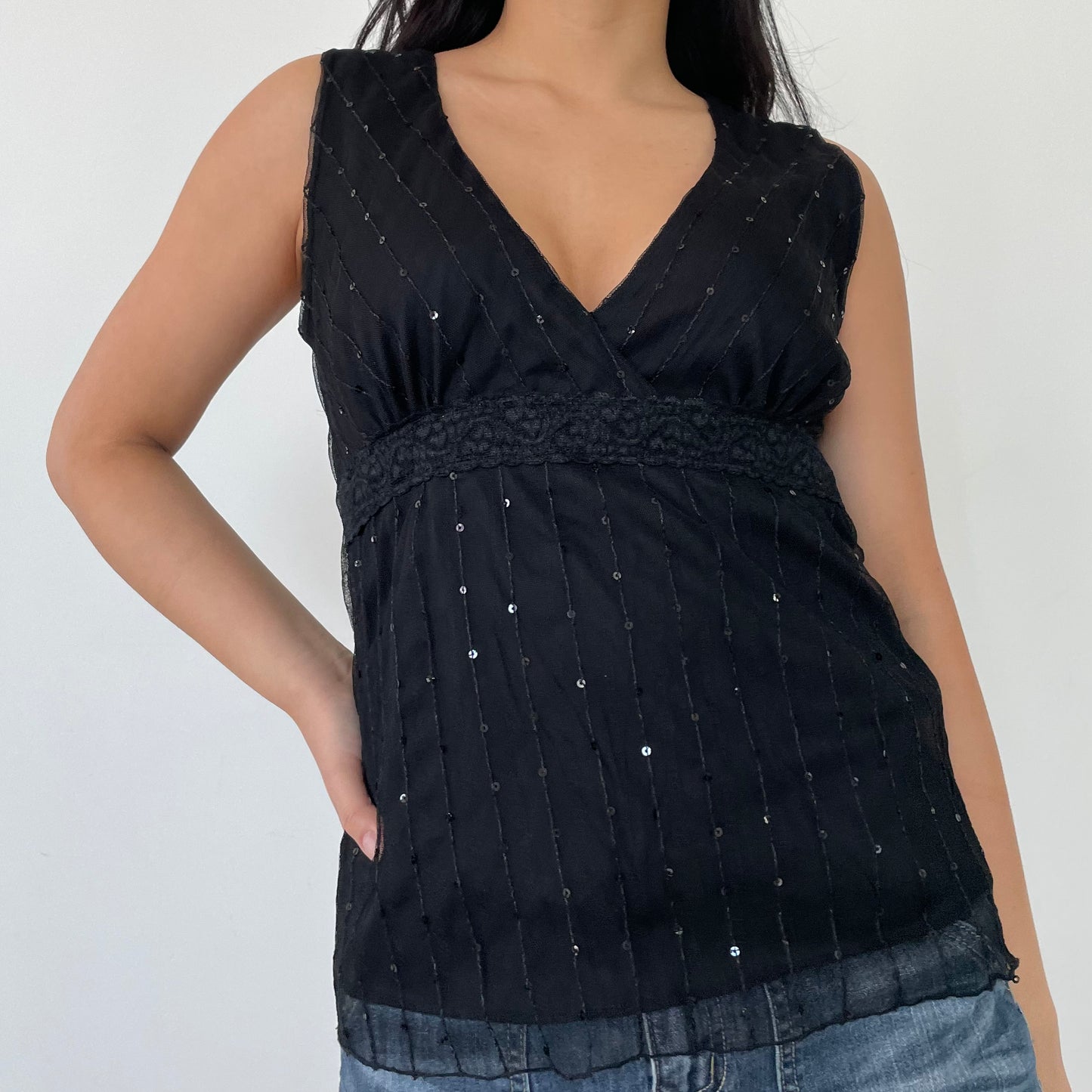 Suzy Shier Black V-Neck Mesh Sequin Tank - Large