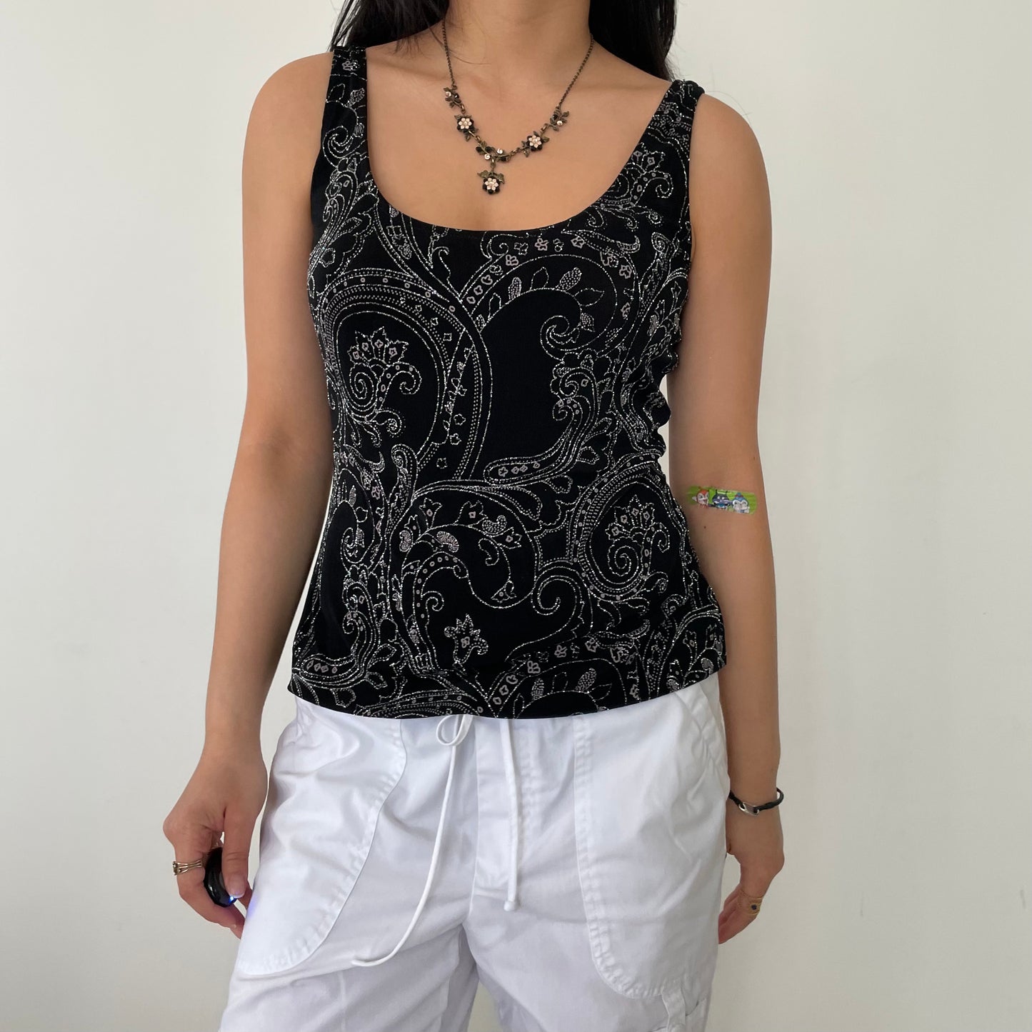 Vintage 1980s Alex Evenings Black and Silver Paisley Patterned Tank Top - Medium