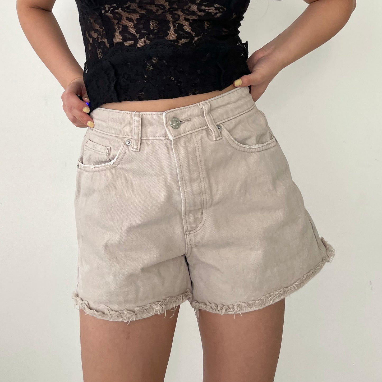 Mid thigh high hot sale waisted shorts