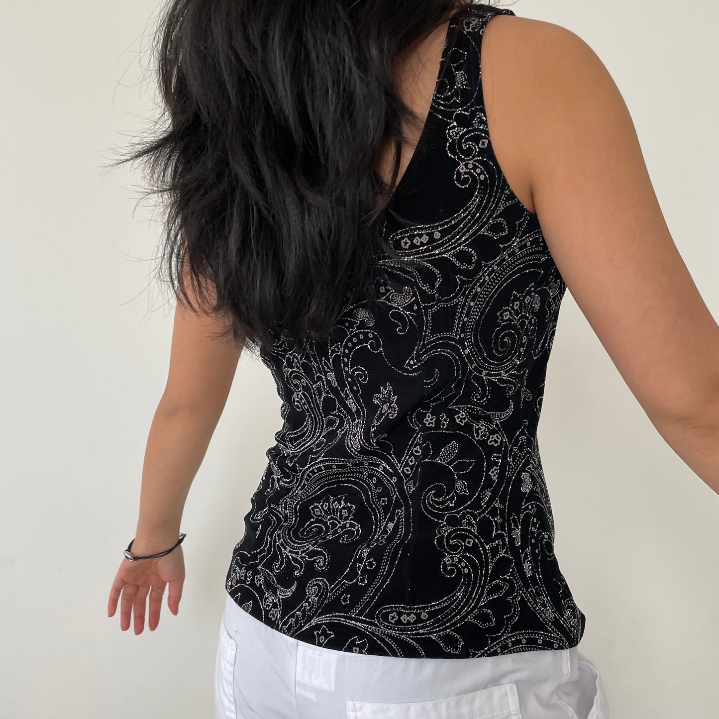 Vintage 1980s Alex Evenings Black and Silver Paisley Patterned Tank Top - Medium