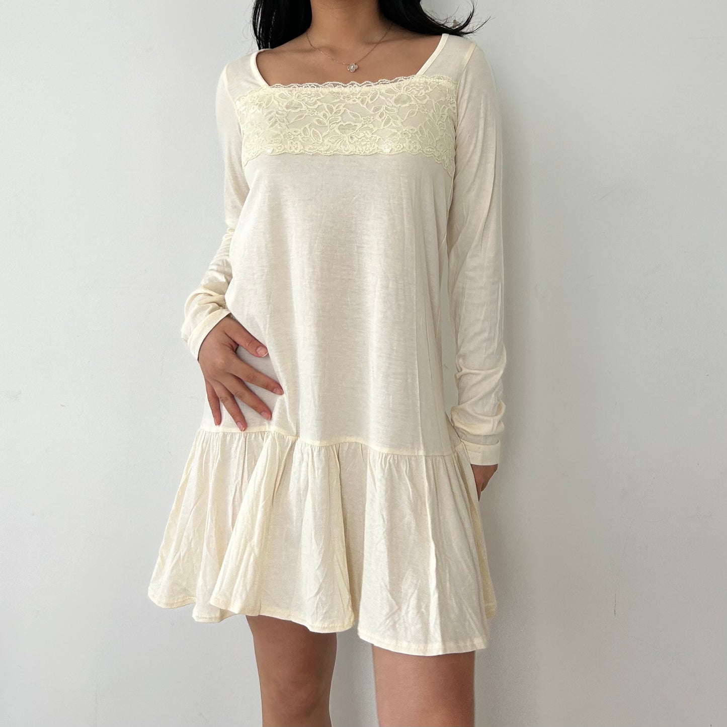 OLIVE des OLIVE Cream Lace Trim Square Neck Long Sleeve Dress - Small