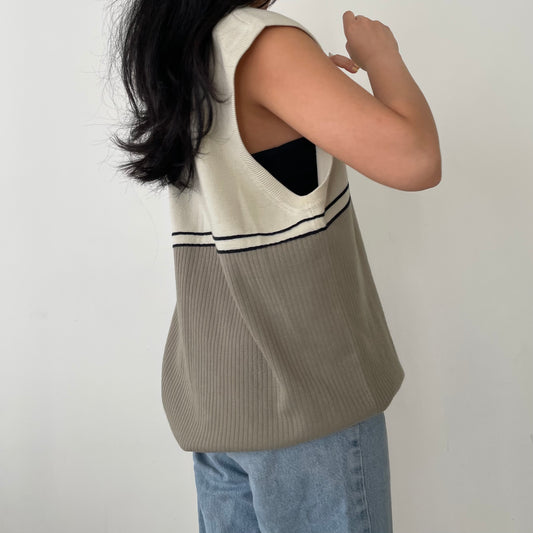 Vintage Sears Beige Sweater Vest - Large