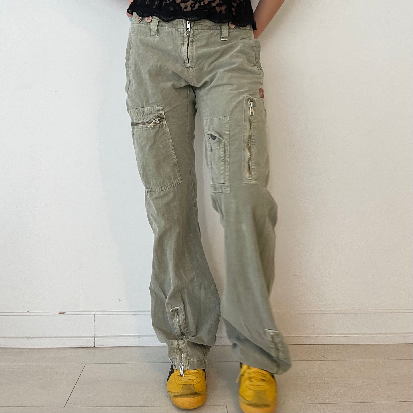 SUPER RARE 1990s Sabotage Khaki Green Low Waist Loose Fit Cargo Pants - Medium