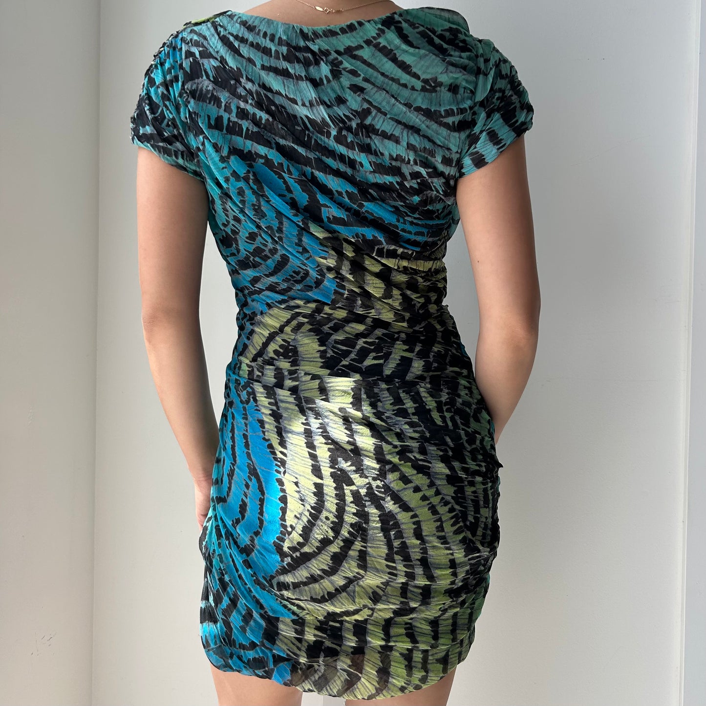 Diane Von Furstenberg Green And Blue Ruched Abstract Print Silk Dress - X-Small