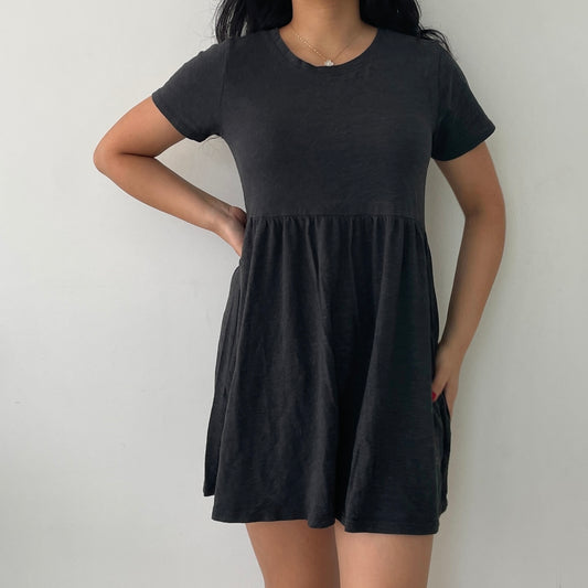 Forever 21 Grey Short Sleeve Babydoll Dress